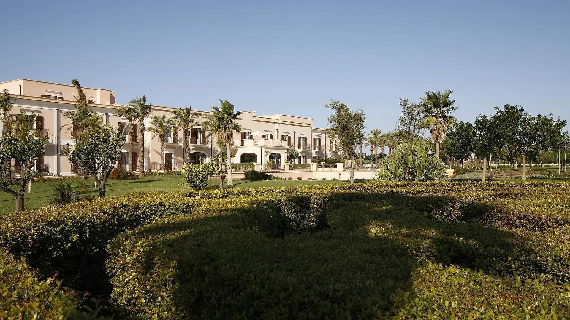 Almar Giardino di Costanza Resort Mazara del Vallo 5*,  Italia